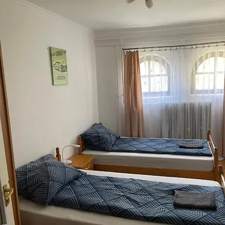 Szimpla Apartman *